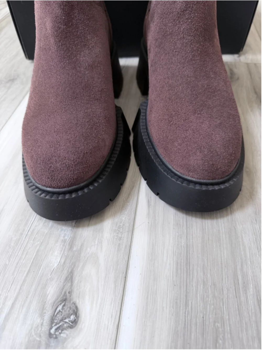 Coach leah platform